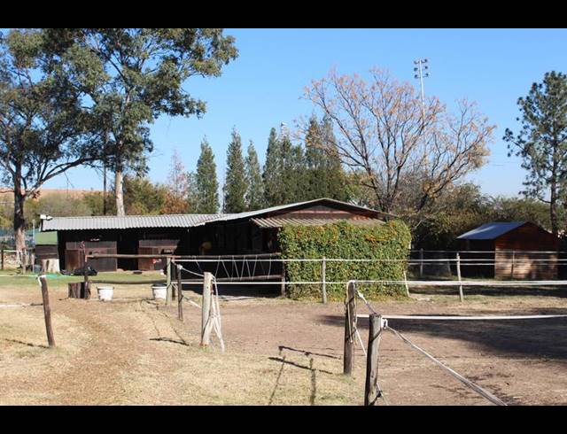 FARM FOR SALE IN KYALAMI AH